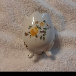 Napco Cracked Egg Yellow Roses Gold Trim 3 footed vase 3" Tall X 2" W Vintage